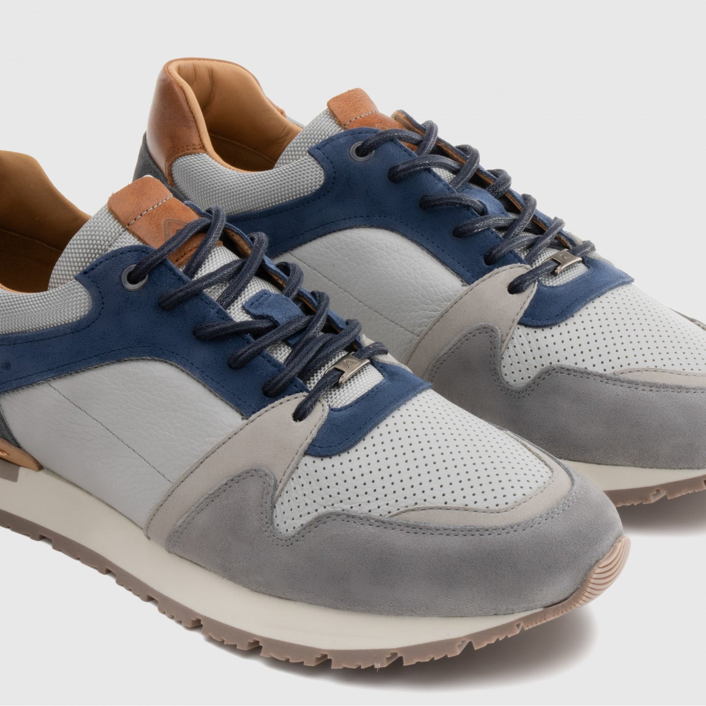 Ambitious Vince Men's Woven Effect Lace Up Premium Sneaker