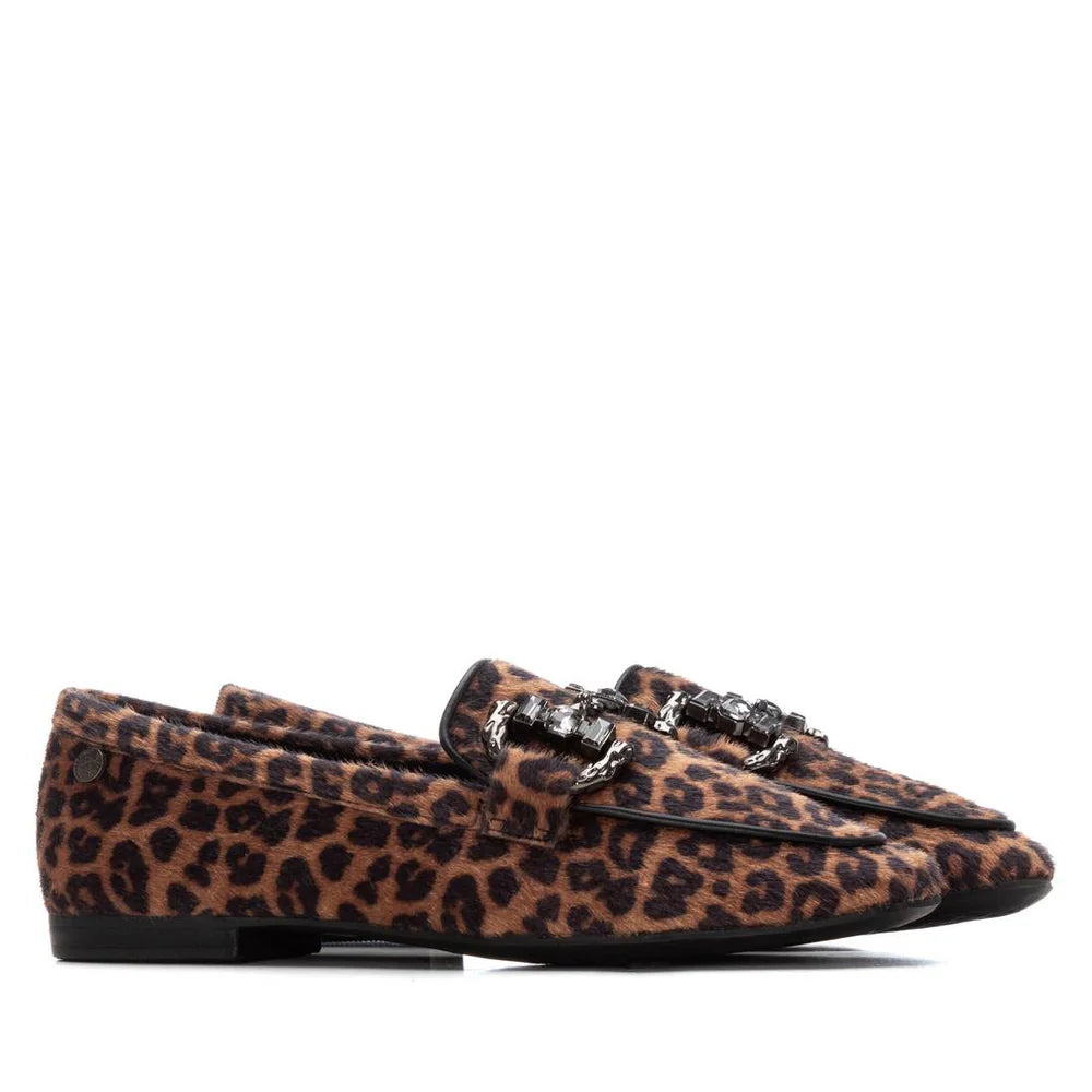 XTI ladies Crystal Trim Faux Leopard Loafer
