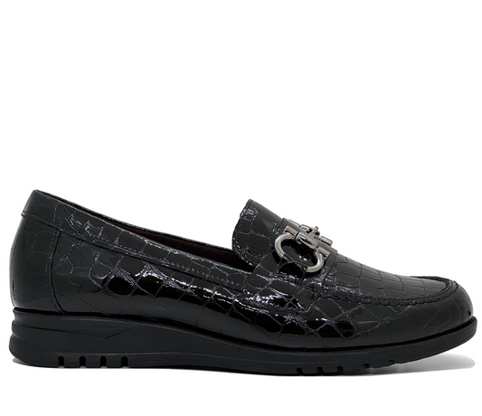 Pitillos Ladies Croco Print Snaffle Trim Loafer