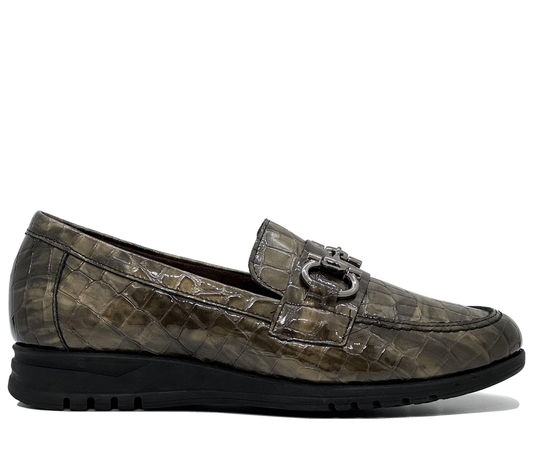 Pitillos Ladies Croco Print Snaffle Trim Loafer