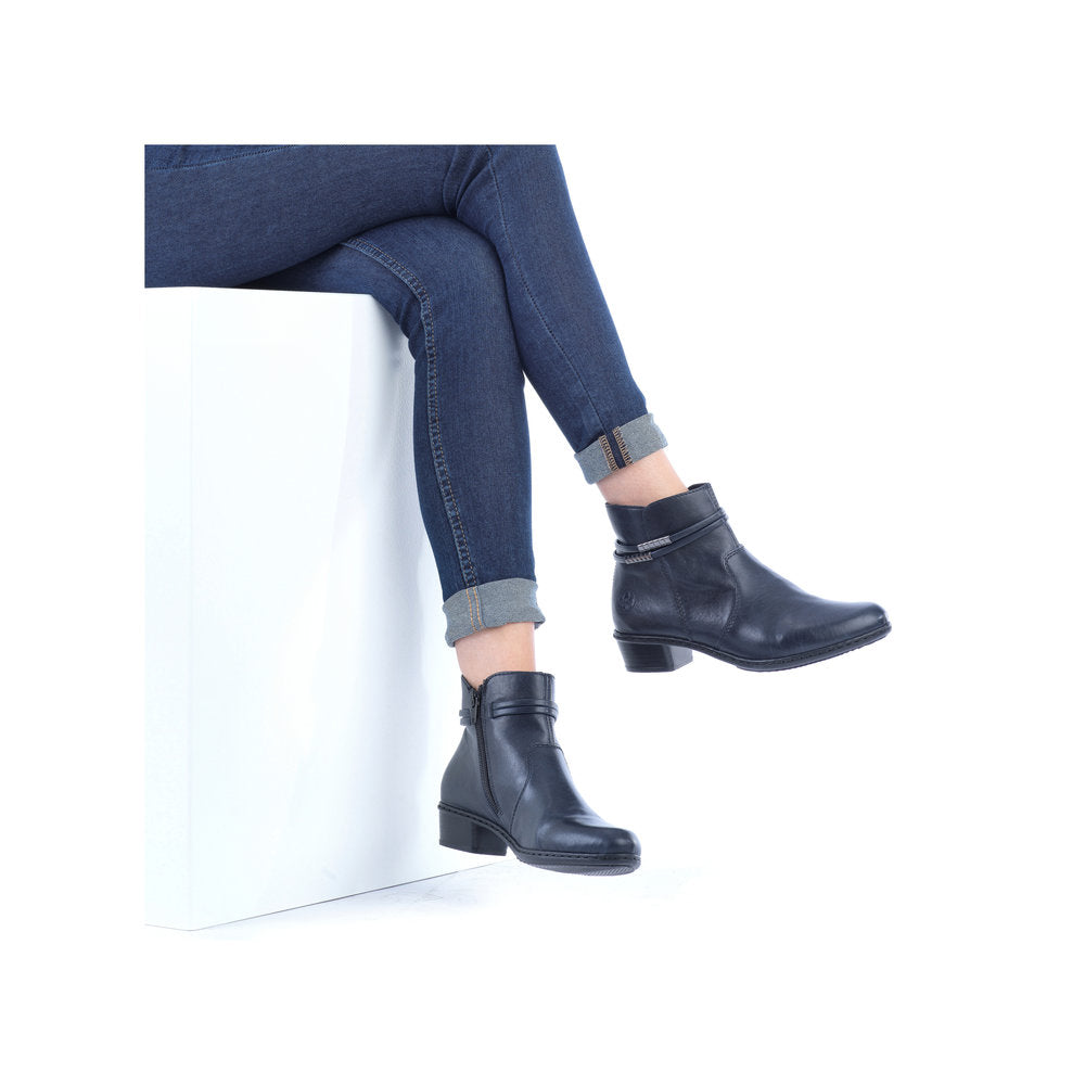 Rieker Ladies Zip Sided Ankle Boot Low Heel