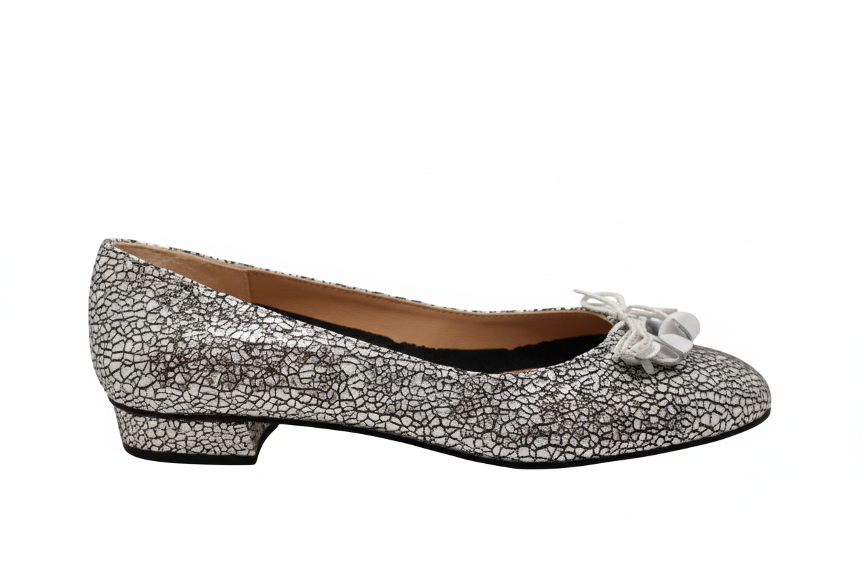 Jest Crisp Metallic Pump - Background Removed