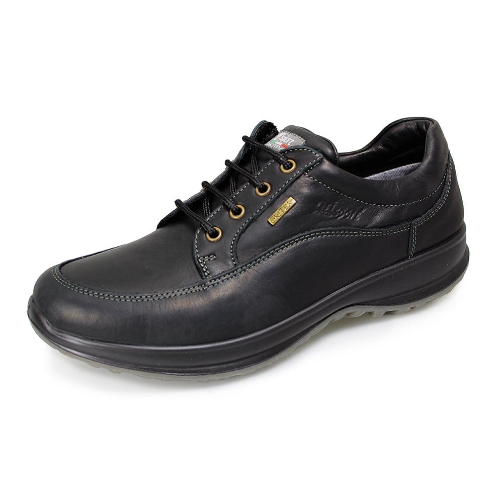 Livingston Comfort Shoe